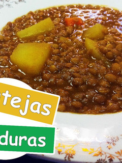 Una foto de Lentejas con verduras/Lentejas sin carne/ Lentejas veganas