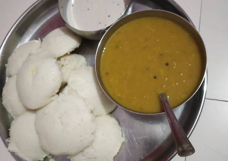 Steps to Prepare Speedy Soft idli Cooking Basics for Beginners