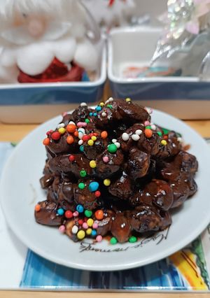 A picture of Chocolate Struffoli.