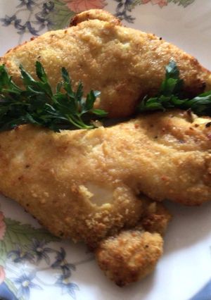 Una foto de Pechuga de pollo empanizada en freidora de aire