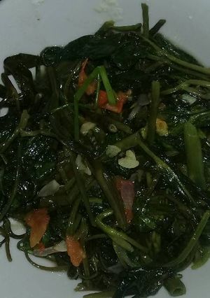 Foto resep Tumis kangkung asal enak 😅😅