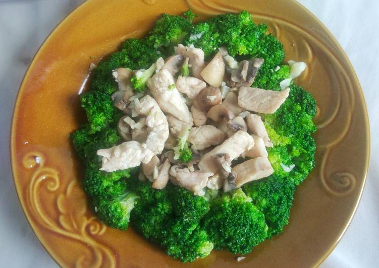 Langkah Mudah untuk Menyiapkan Ca Brokoli Ayam Jamur Anti Gagal