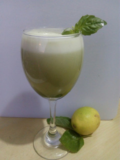 Una foto de Albahaca sour
