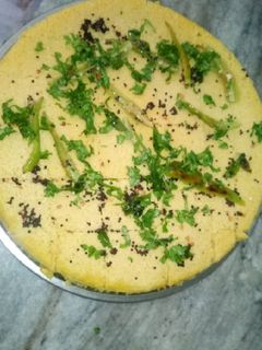 ढोकला(dhokla recipe in hindi) रेसिपी मुख्य फोटो