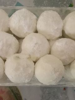 Foto resep Bola-Bola Salju (Pandan Mete)
