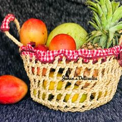 A picture of Sirrin fruits ga 'ya mace yanda zaki sarrafasu.(Gyara da kanki).