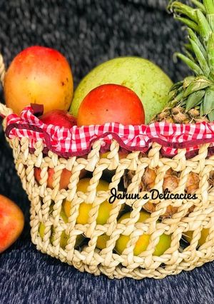 A picture of Sirrin fruits ga 'ya mace yanda zaki sarrafasu.(Gyara da kanki).