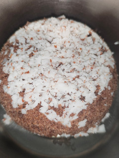 கேழ்வரகு புட்டு(ragi puttu recipe in tamil) செய்முறை முக்கிய புகைப்படம்