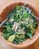 Ensalada de espinacas y arúgula con naranja