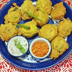 A picture of Batata Vada.