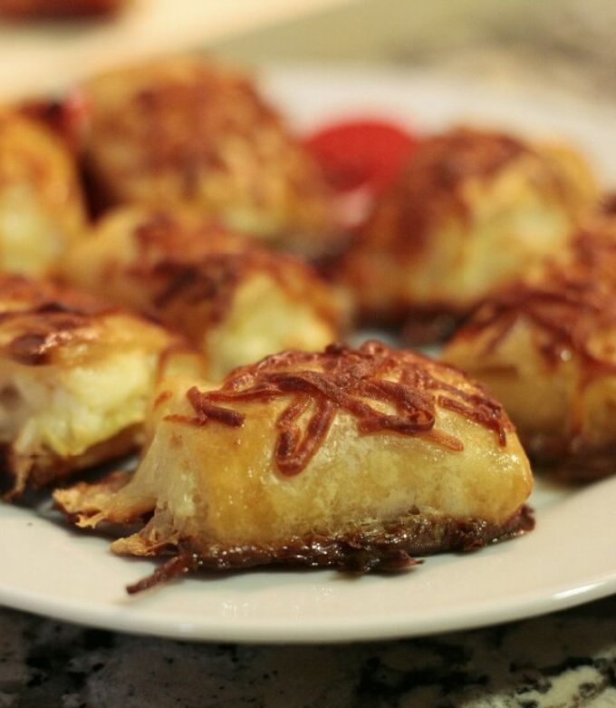 Foto principal de Saladitos de hojaldre con queso de cabra y manzana