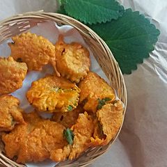 A picture of Carom leaves fritters.