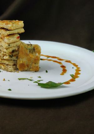 A picture of Kaju peanut samak rice chatpata katli.