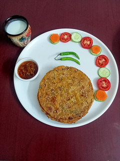 થેપલાં (Thepla recipe in Gujarati) રેસીપી મુખ્ય ફોટો