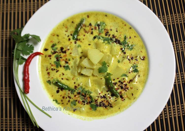 My Daughter love Raw Papaya Soup in Coconut Milk