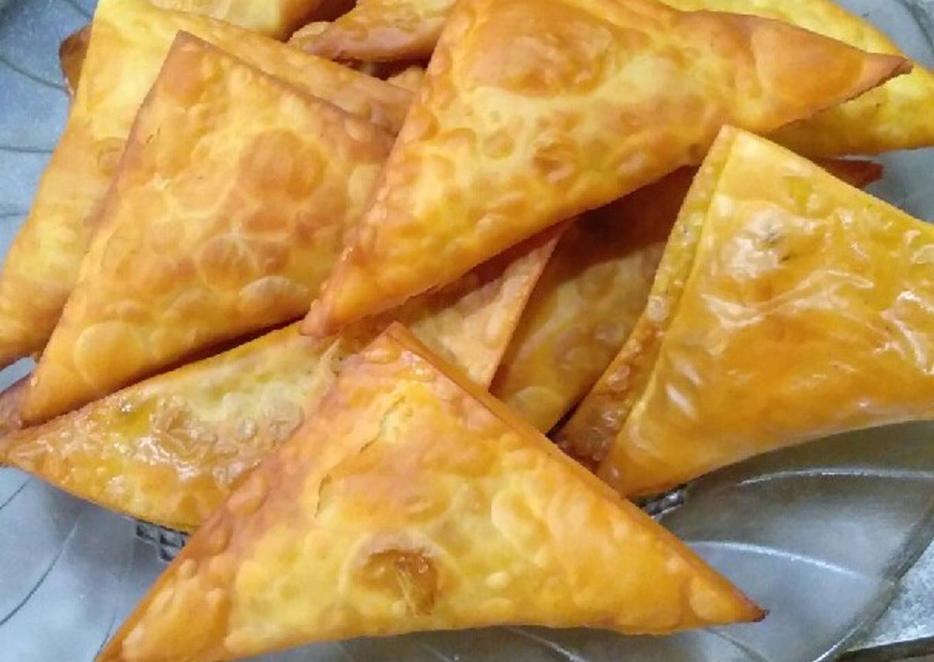 Kulit Pangsit Isi Ragout