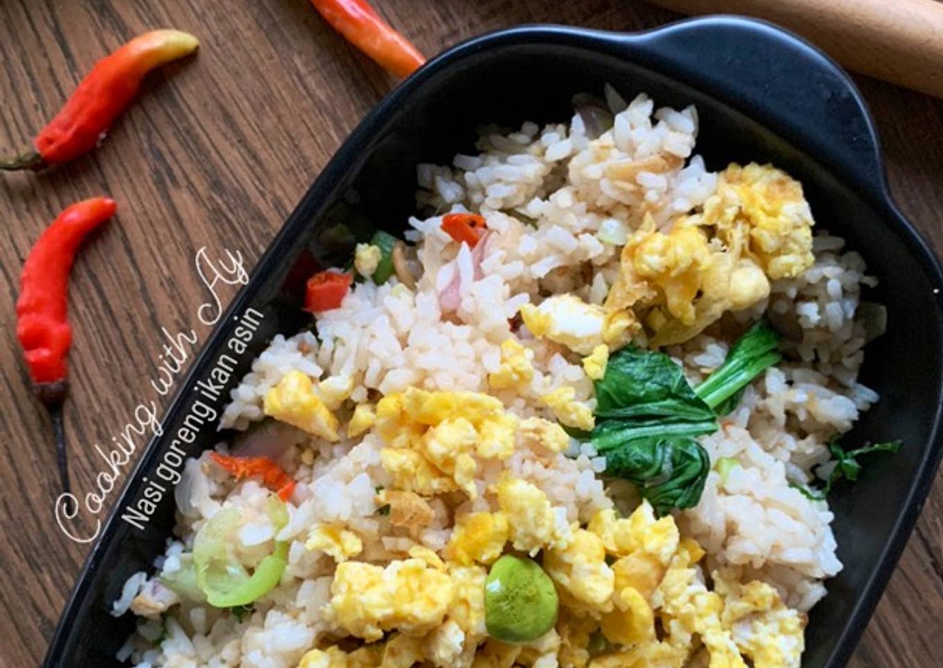 Nasi goreng ikan asin
