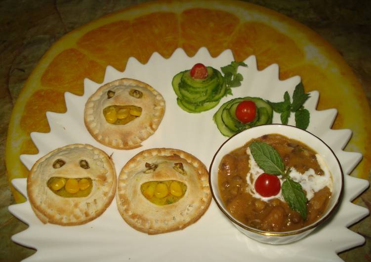 Recipe of Great Stuffed Nan smilies#StuffedDelights | Simple Recipe For Collage Students