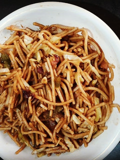 वेज चाउमीन (veg chowmein recipe in Hindi) रेसिपी मुख्य फोटो
