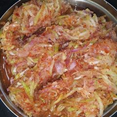 A picture of Raw mango chutney.