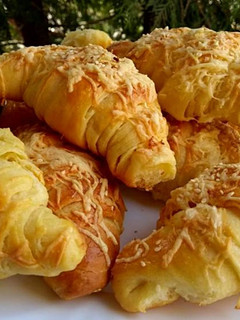 Kefires, sajtos sörkifli recept fotója