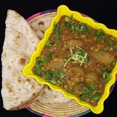 A picture of Chana daal lauki.