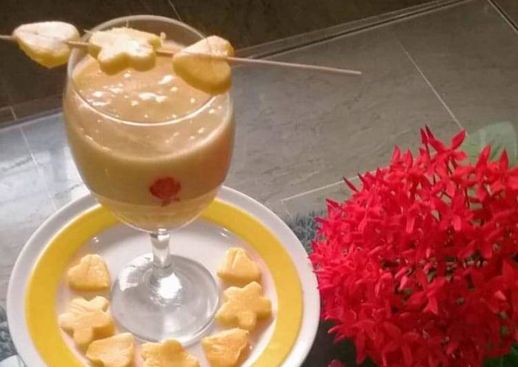 How to Make Super Quick Homemade Mango Lassi