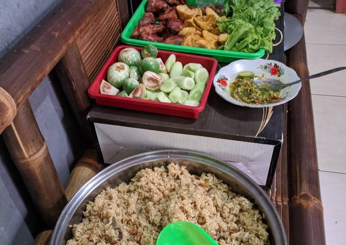 Ternyata begini lho! Resep  bikin Nasi kebuli ayam dijamin nagih banget