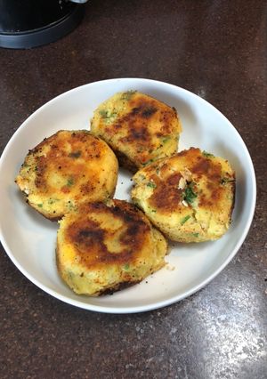 A picture of Fish cakes.