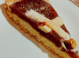 Foto di Crostata alla Marmellata di Fragole con Frolla al Limoncello