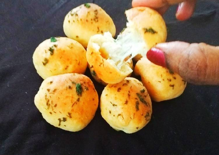 Steps to Make Garlic Cheese Bombs