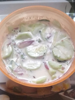 வெள்ளரிக்காய் தயிர் பச்சடி செய்முறை முக்கிய புகைப்படம்