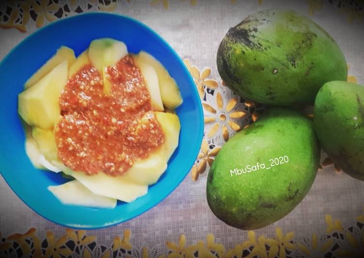 Cara Gampang Menyiapkan Rujak mangga yang Bisa Manjain Lidah