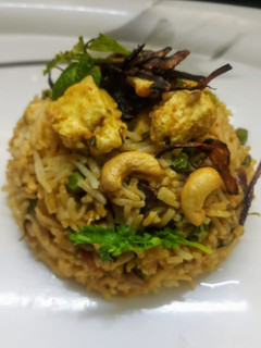பனீர் தம் பிரியாணி (paneer dum biryani in Tamil) செய்முறை முக்கிய புகைப்படம்