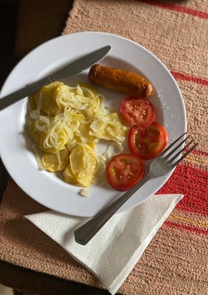 A picture of Easy Sautè Potatoes snack.