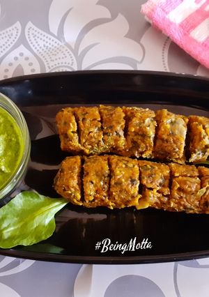 A picture of Palak Methi Steamed Muthia.