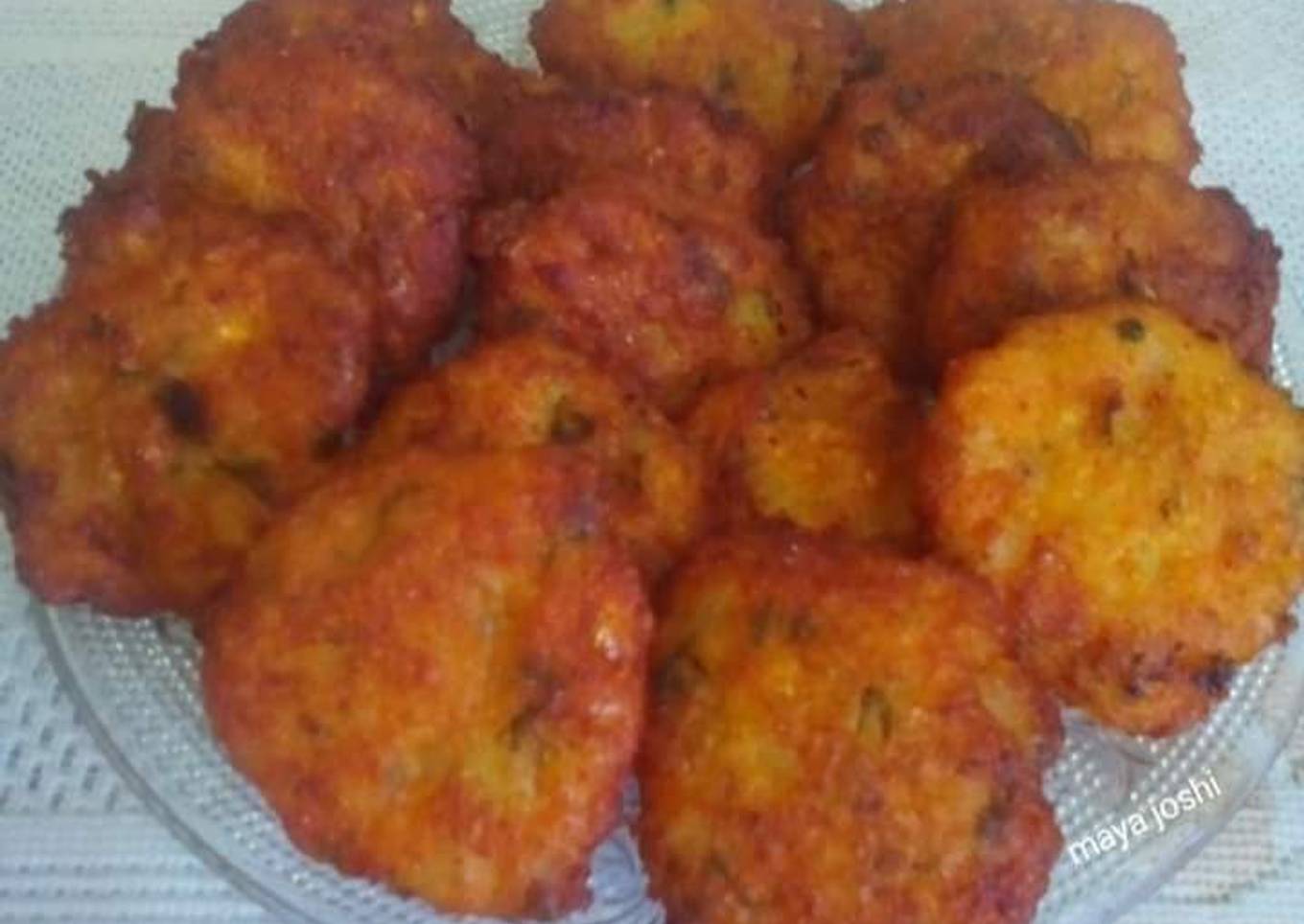 Paneer, aloo bread tikki