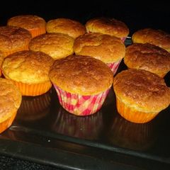 A picture of Vanilla cupcakes.