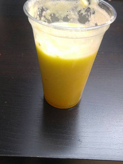 Una foto de Batido desayuno con fruta y miel