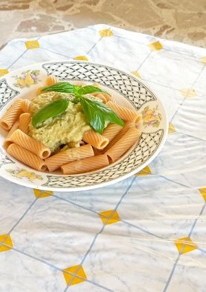 Foto di Rigatoni con crema di zucchine e peperoni