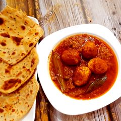 A picture of Egg Korma.