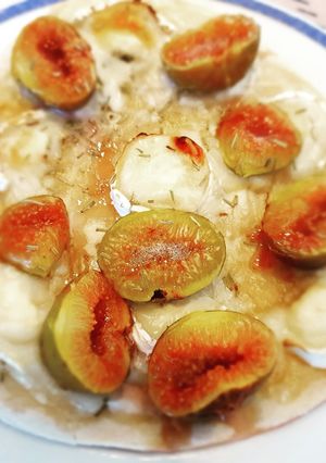 Une photo de Pizza chevre figues