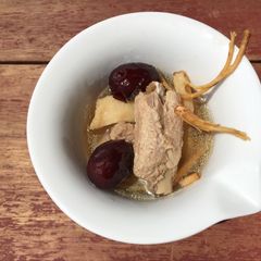 A picture of Pork Ribs Soup With American Ginseng And Red Dates.