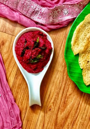 A picture of Beetroot coconut chutney.