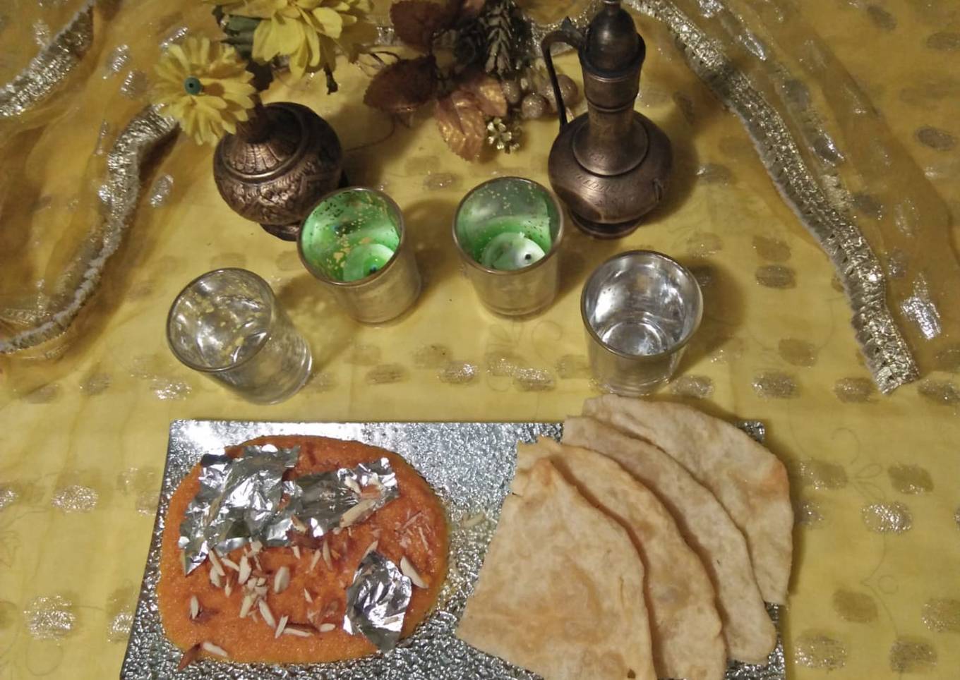 Soji ka halwa with puri