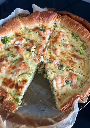 Une photo de Quiche brocolis saumon