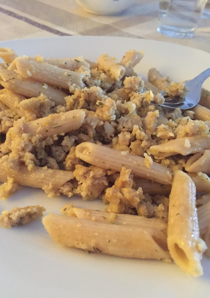 Una foto de Macarrones con carne veganos