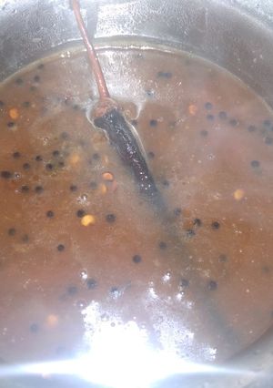 A picture of Tamarind chutney.