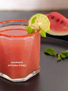A picture of Watermelon Iced Tea.