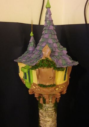 Una foto de Torta Torre de Rapunzel Enredados Tangled de Disney